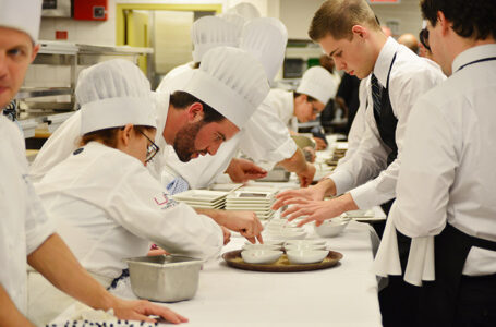 Finding The Right Chef Jobs Through An Employment Agency